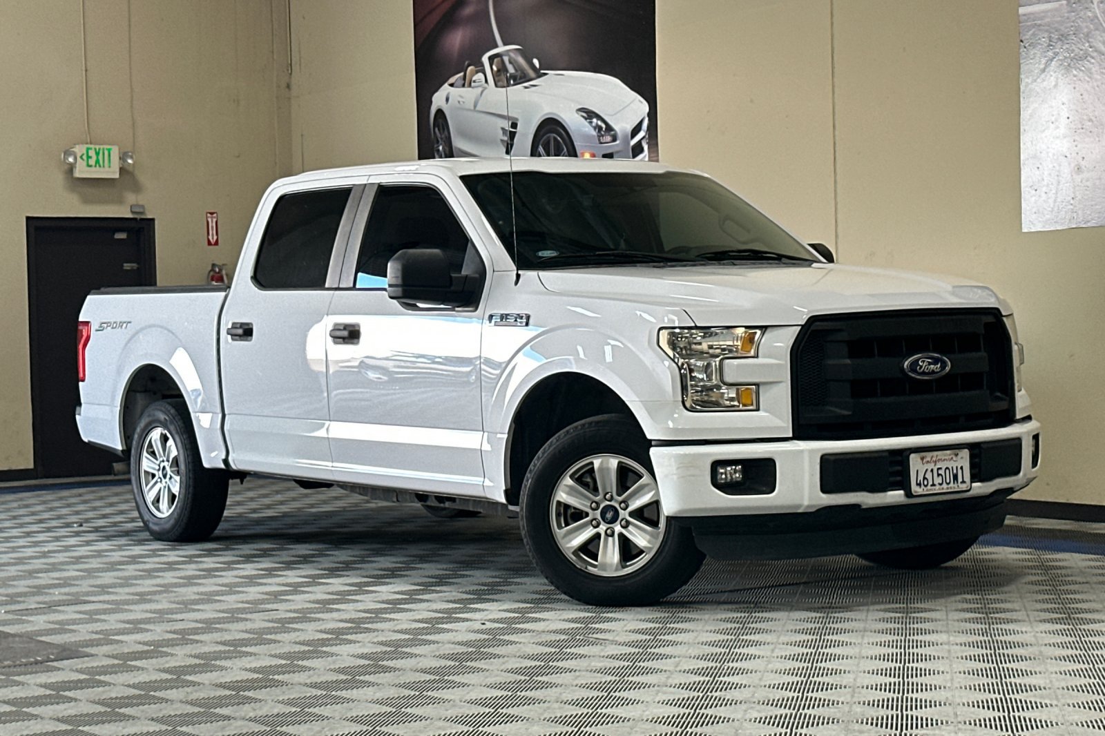 Used 2016 Ford F150 XL w/ Equipment Group 101A Mid RWD image 2
