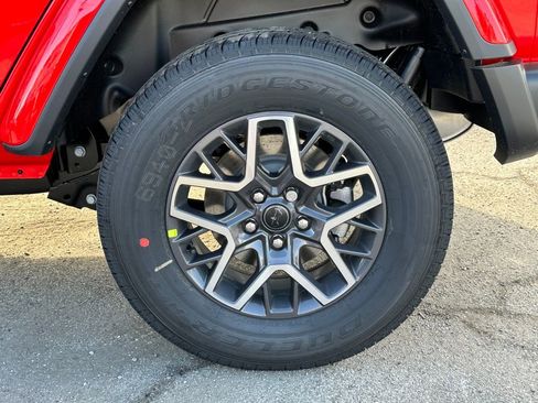 New 2025 Jeep Wrangler Sahara w/ Technology Group image 15