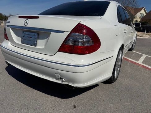 Used 2008 Mercedes-Benz E 350 Sedan image 10