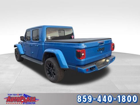 Used 2023 Jeep Gladiator Overland image 3