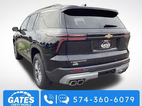 Used 2024 Chevrolet Traverse LT FWD image 7