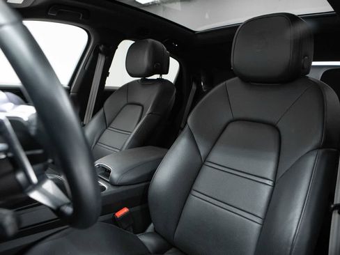 Certified 2023 Porsche Cayenne Platinum Edition AWD/4WD image 5