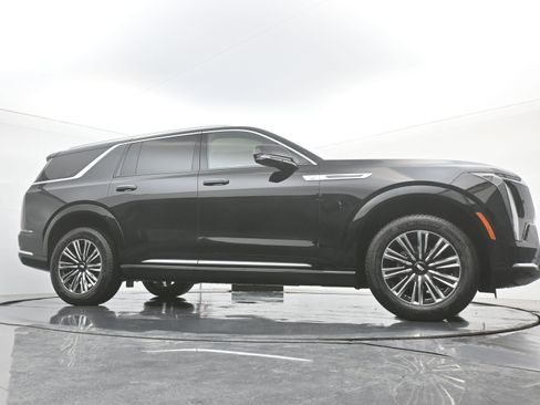 New 2026 Cadillac Escalade IQL Luxury w/ LPO, Floor Liner Package image 21