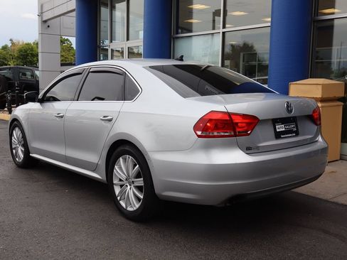Used 2013 Volkswagen Passat 3.6 SE FWD image 3