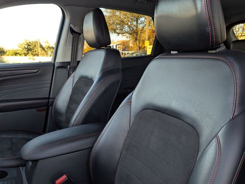 Used 2021 Ford Escape SEL w/ SEL Stealth AWD Package image 14