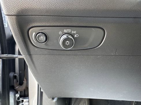 Used 2022 Buick Envision Preferred image 24