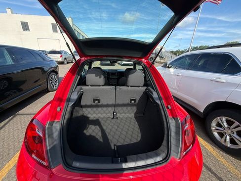 Used 2018 Volkswagen Beetle 2.0T S FWD image 12