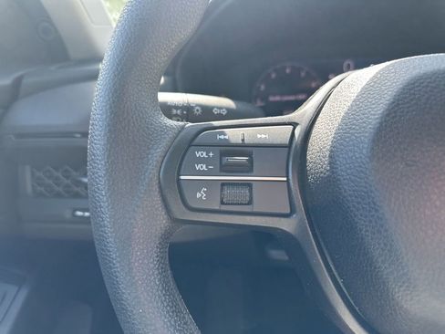 Used 2025 Honda Accord LX image 19