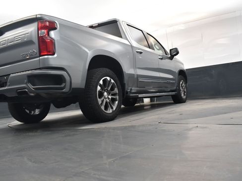 Used 2023 Chevrolet Silverado 1500 High Country AWD/4WD image 23
