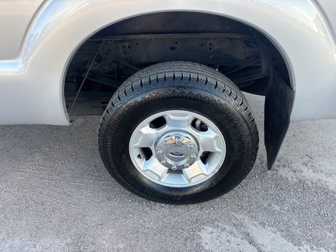 Used 2012 Ford F250 XLT w/ Camper Pkg image 10