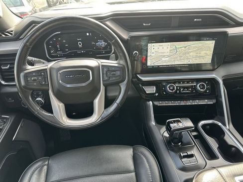 Used 2022 GMC Sierra 1500 Denali w/ Denali Reserve Package image 15