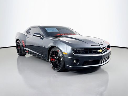 Used 2013 Chevrolet Camaro SS w/ RS Package image 7