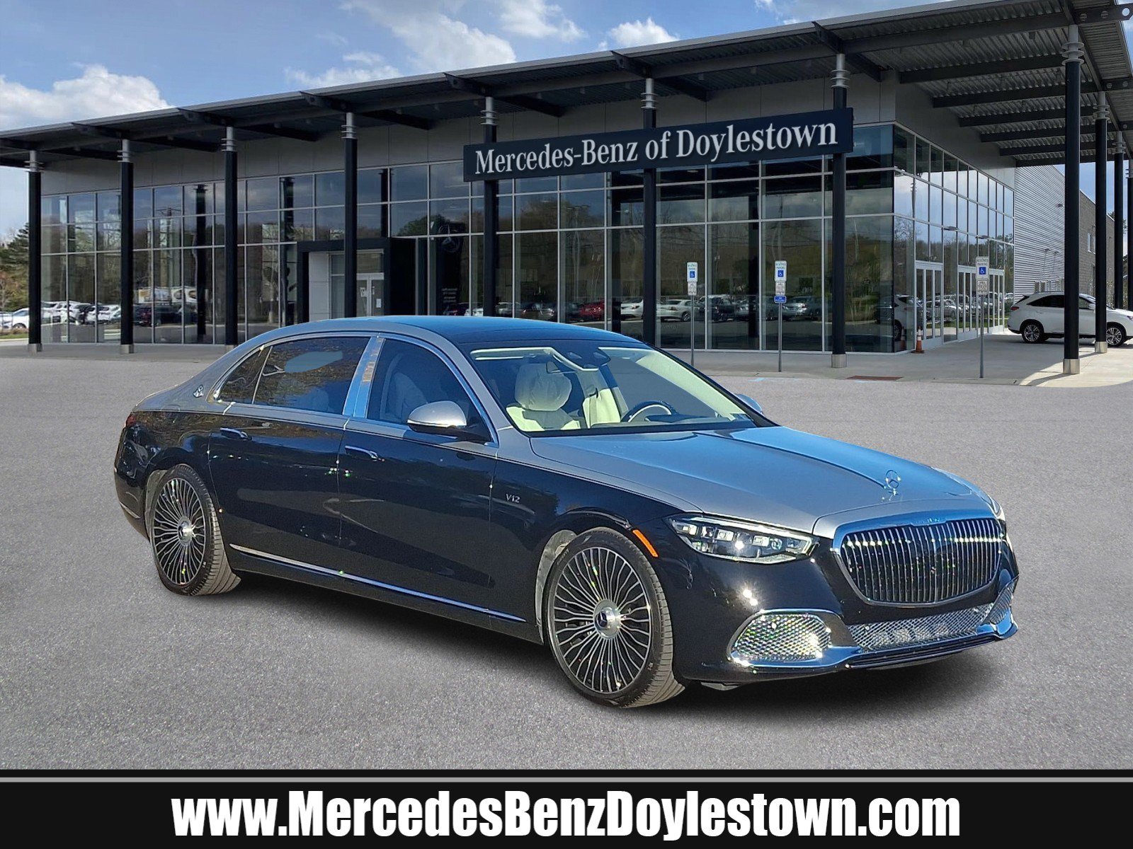 Used 2024 Mercedes-Benz Maybach S 680 4MATIC image 1
