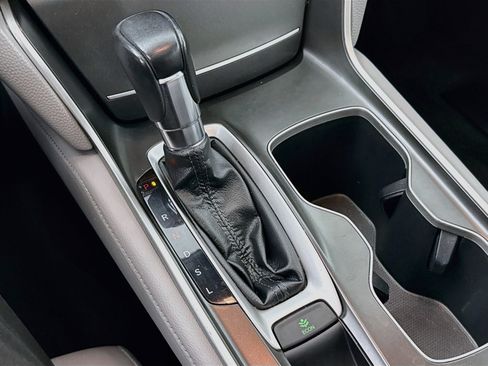 Used 2018 Honda Accord EX-L image 18