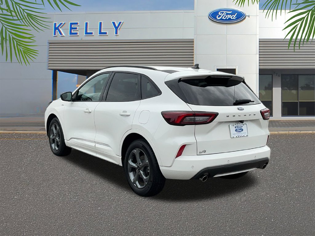 Certified 2024 Ford Escape ST-Line w/ Tech Pack #1 FWD image 3
