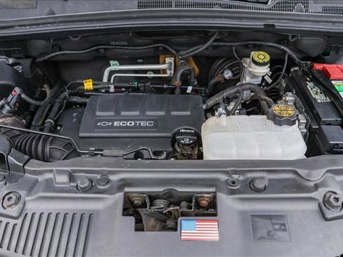 Used 2019 Chevrolet Trax LT w/ LT Convenience Package image 30