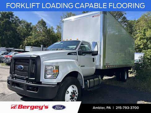 New 2026 Ford F750 2WD Regular Cab Super Duty image 1