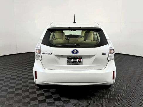 Used 2012 Toyota Prius V Three image 9