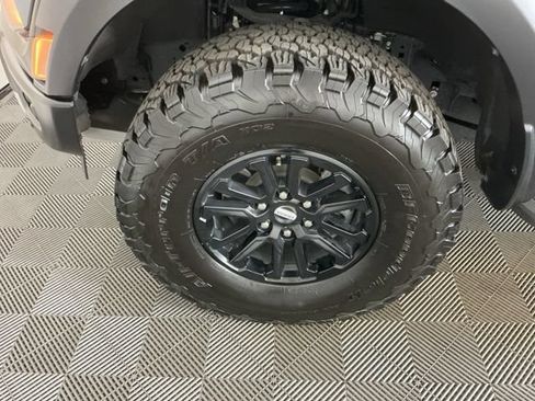 Used 2025 Ford F150 Raptor AWD/4WD image 32
