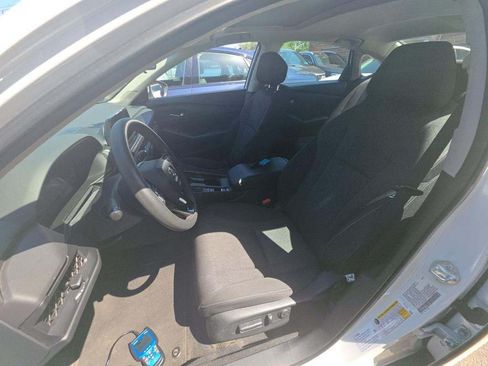Used 2023 Honda Accord EX image 7