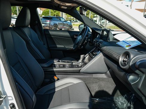 Used 2025 Lexus IS 350 F Sport RWD image 18