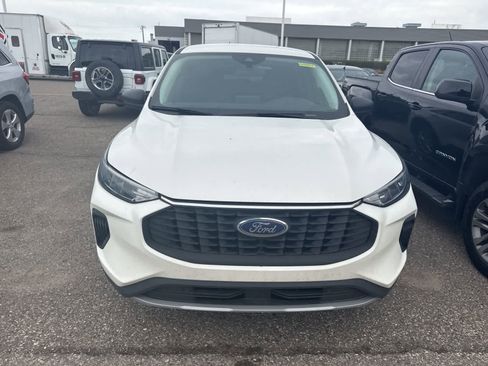 Used 2023 Ford Escape Active image 4