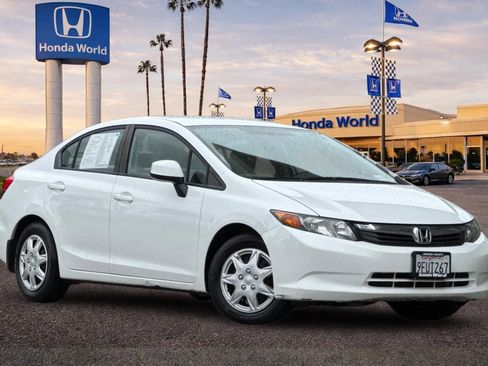 Used 2012 Honda Civic LX image 2