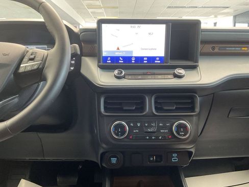 Used 2023 Ford Maverick Lariat w/ Lariat Luxury Package AWD/4WD image 17