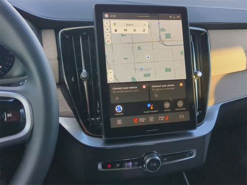 New 2026 Volvo XC90 B6 Plus w/ Protection Package Premier image 26