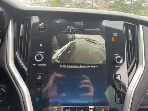 Used 2023 Subaru Outback Premium image 22