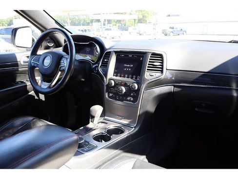 Used 2018 Jeep Grand Cherokee Trailhawk w/ Trailhawk Luxury Group AWD/4WD image 24