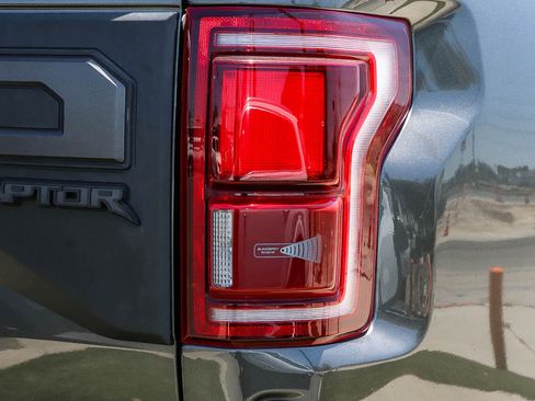 Used 2019 Ford F150 Raptor w/ Equipment Group 802A Luxury AWD/4WD image 19