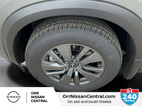 New 2026 Nissan Pathfinder SV AWD/4WD image 9