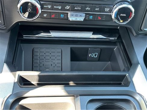 New 2025 Ford F250 Lariat w/ Lariat Ultimate Package image 30