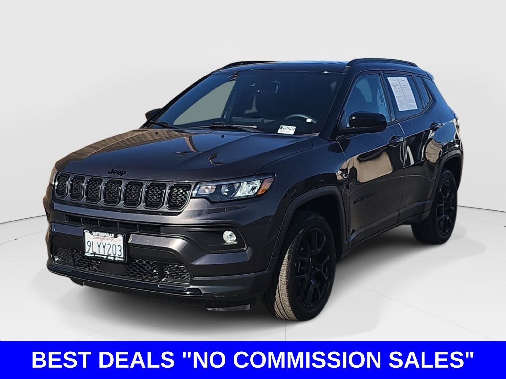 Used 2023 Jeep Compass Latitude w/ Sun and Sound Group AWD/4WD image 7