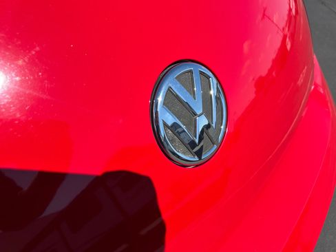 Used 2012 Volkswagen Beetle 2.5 FWD image 22