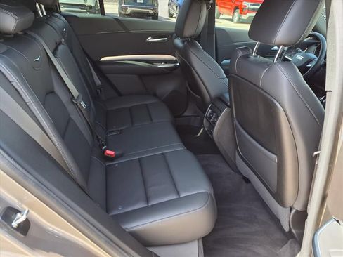 Used 2023 Cadillac XT4 Premium Luxury FWD image 12