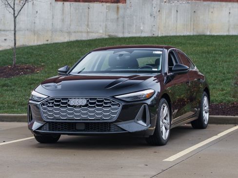 Certified 2025 Audi A5 2.0T Premium w/ Convenience Package image 7