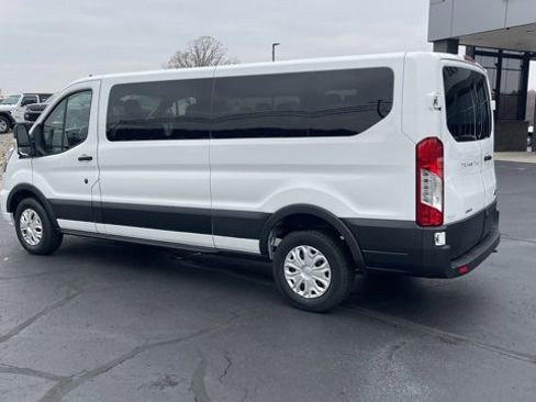 Used 2023 Ford Transit 350 XLT image 3