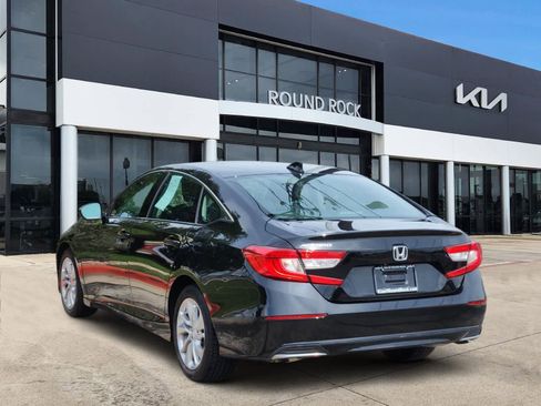 Used 2018 Honda Accord LX image 6