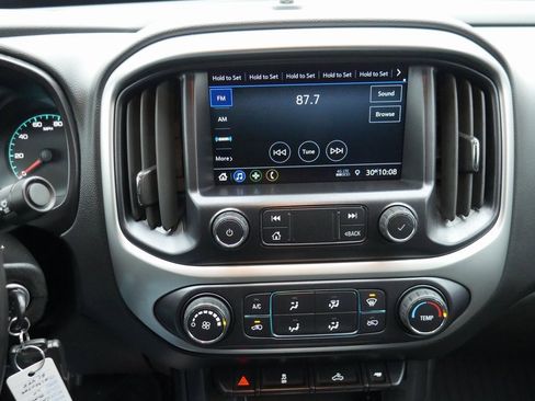 Used 2022 Chevrolet Colorado LT image 15