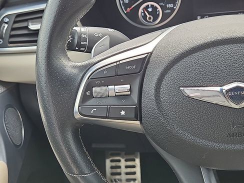 Used 2023 Genesis G70 2.0T w/ Sport Prestige Package RWD image 18