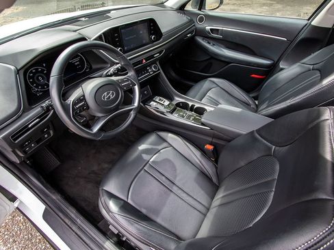 Used 2022 Hyundai Sonata SEL w/ Convenience Package image 11