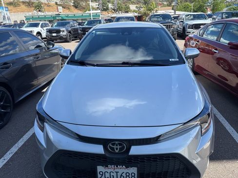 Used 2022 Toyota Corolla LE w/ LE Convenience Package image 4