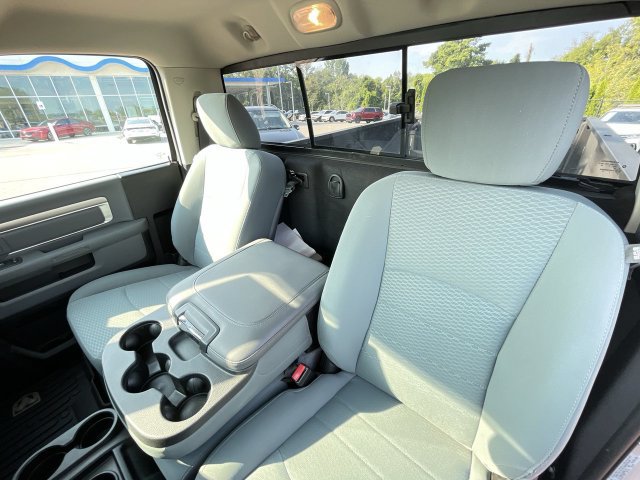 Used 2018 RAM 3500 Tradesman w/ Chrome Appearance Group AWD/4WD image 15