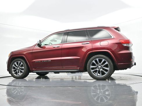 Used 2018 Jeep Grand Cherokee Overland AWD/4WD image 36