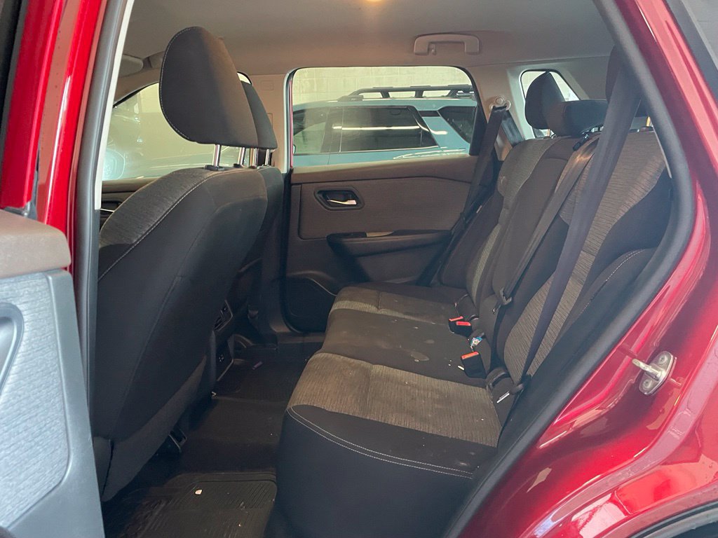 Certified 2023 Nissan Rogue SV FWD image 16