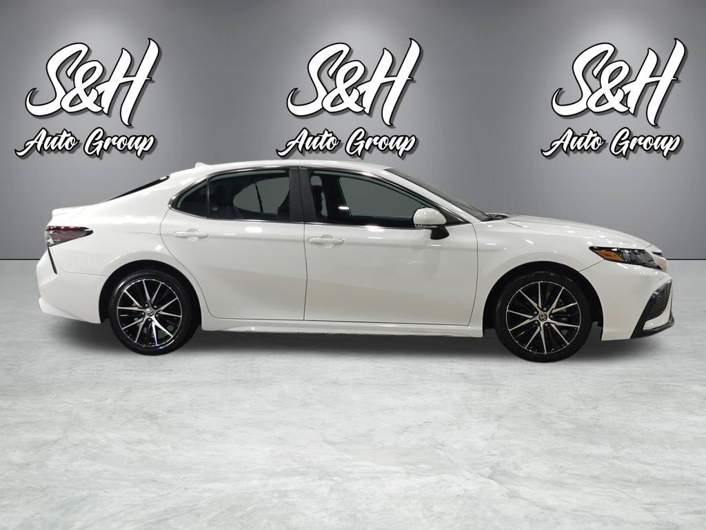 Used 2023 Toyota Camry SE FWD image 17