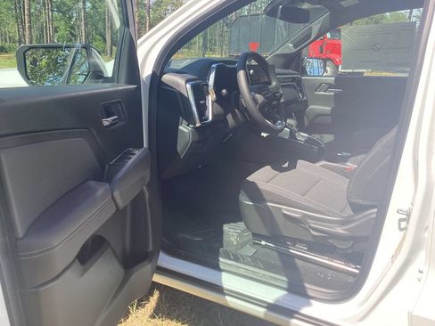New 2026 GMC Canyon Elevation w/ Convenience Package RWD image 10