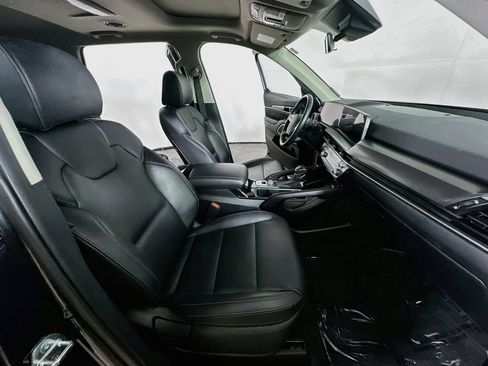 Used 2025 Kia Telluride S FWD image 12